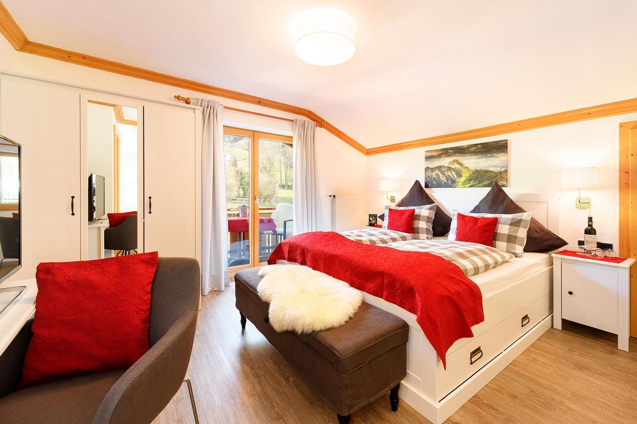 "Haus Berktold" - Annehmlichkeiten Von 4-Sterne Familien-Und Wellnesshotel Viktoria Koennen Mitbenutzt Werden Oberstdorf Dış mekan fotoğraf
